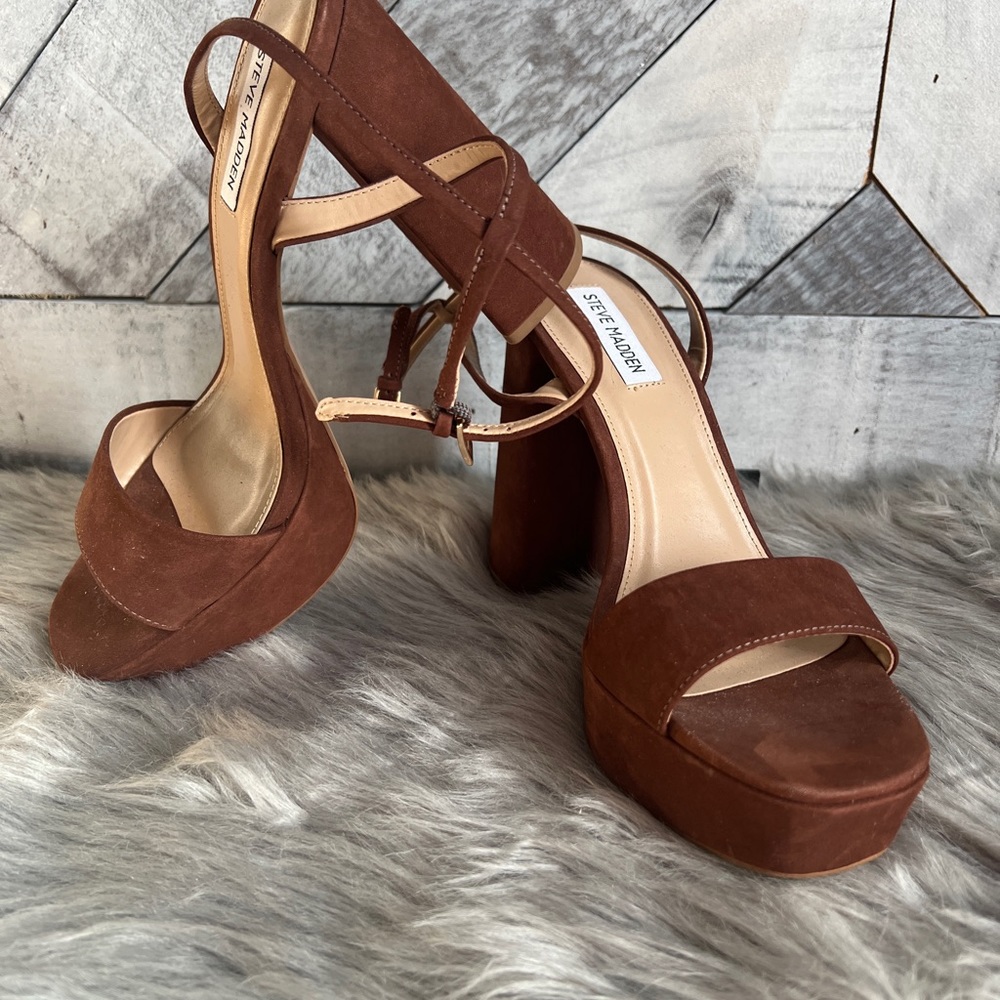 STEVE MADDEN LESSA NUBUCK ANKLE STRAP PLATFORM HEELS    SIZE 9.5 - Picture 2 of 12